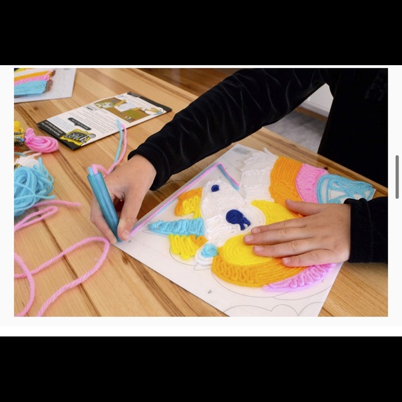Y'Art Unicorn — Yarn Works of Art — Mess-Free Artistic Craft Activity — NIB - Picture 5 of 5